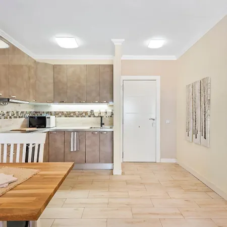 Ocean Smart Home, Hi-end Services, Media Streaming Apartment Costa Adeje (Tenerife)